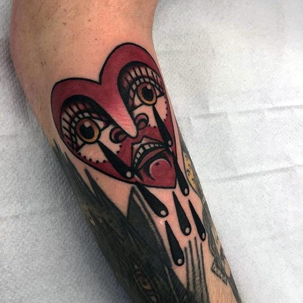 tatuaje corazon llorando 68