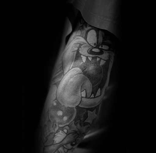 tatuaje demonio tasmania 36