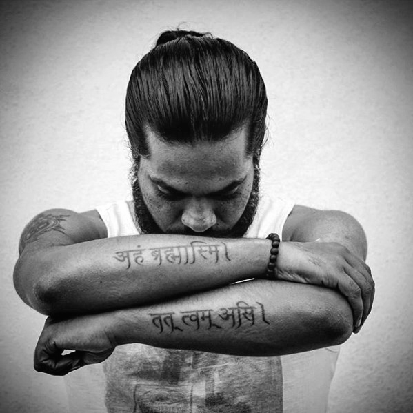 tatuaje en sanscrito 66