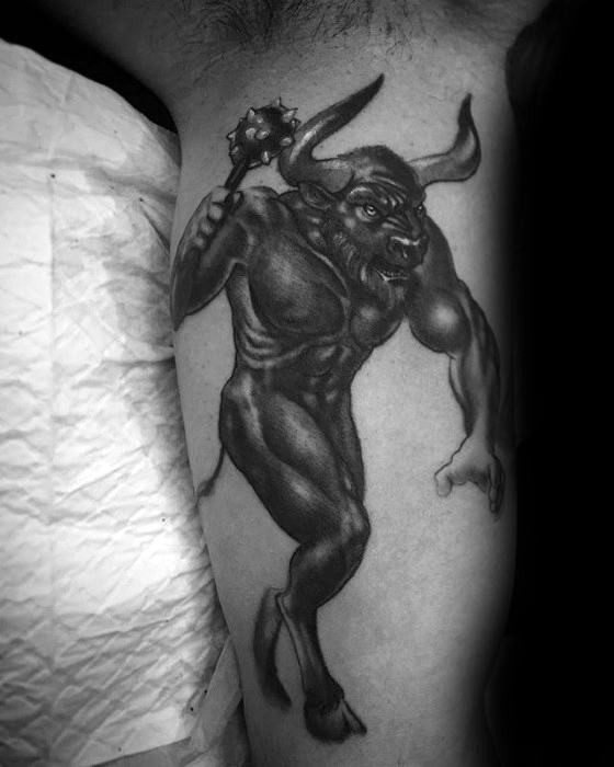 tatuaje minotauros 38