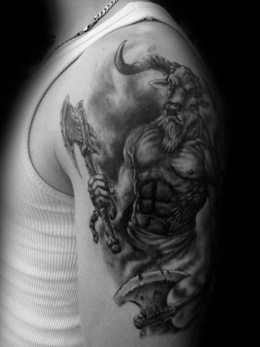 tatuaje minotauros 54