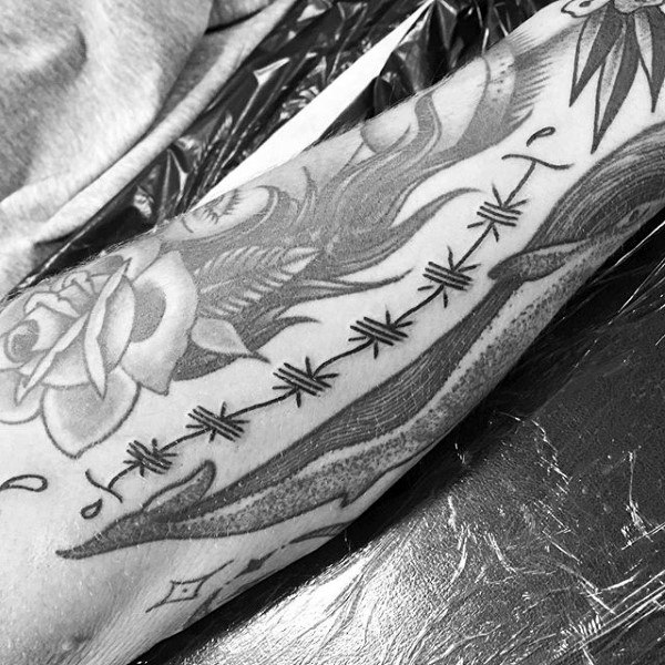 tatuaje alambre puas espino 193