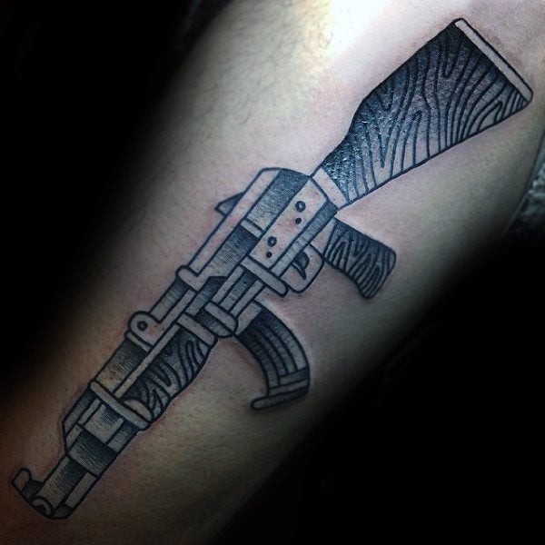 tatuaje arma ak47 133