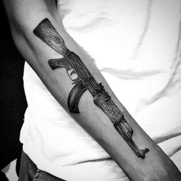 tatuaje arma ak47 57