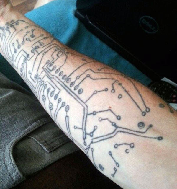 tatuaje circuito electronico 177