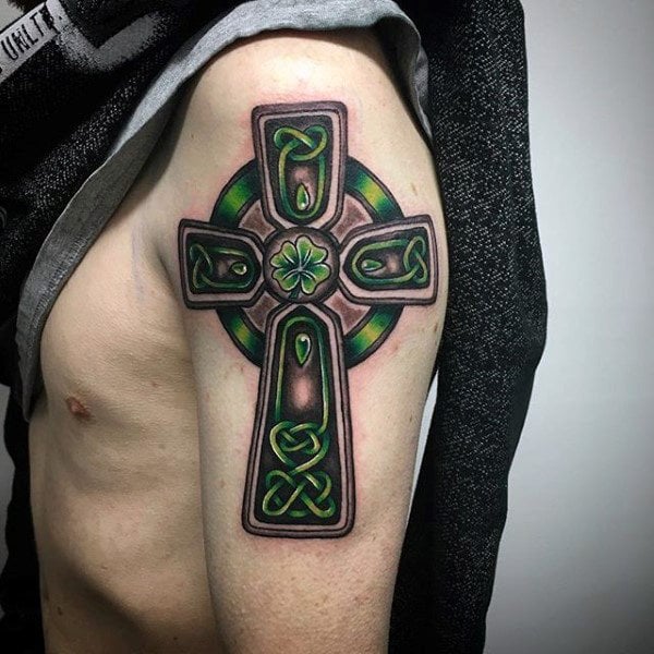tatuaje cruz celta 125