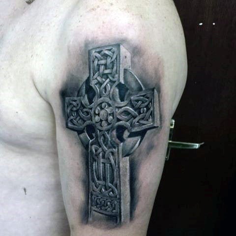 tatuaje cruz celta 137
