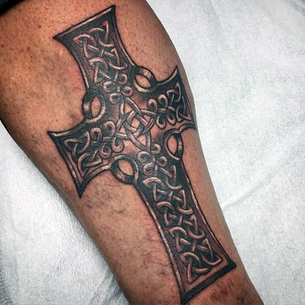 tatuaje cruz celta 153