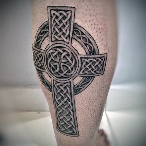 tatuaje cruz celta 169