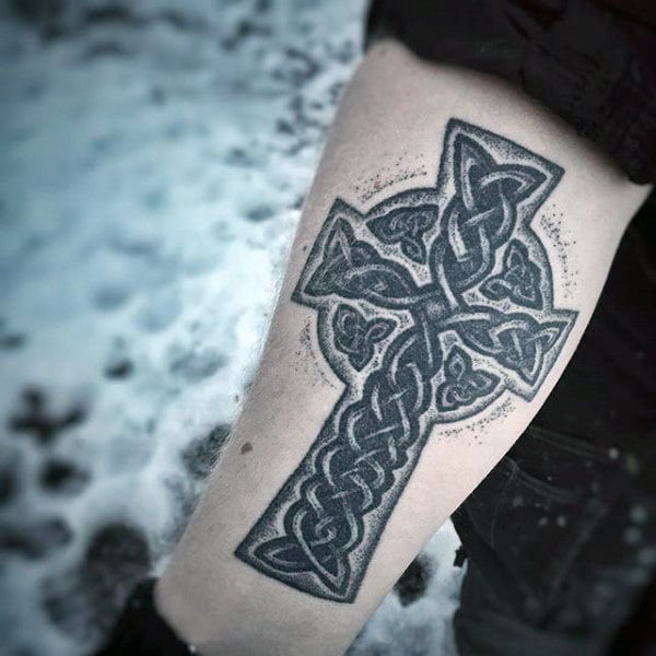 tatuaje cruz celta 185