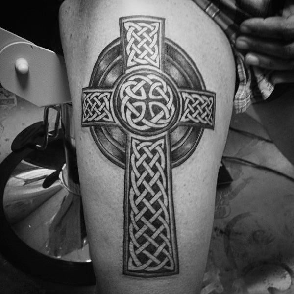 tatuaje cruz celta 289
