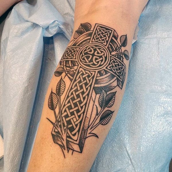 tatuaje cruz celta 293
