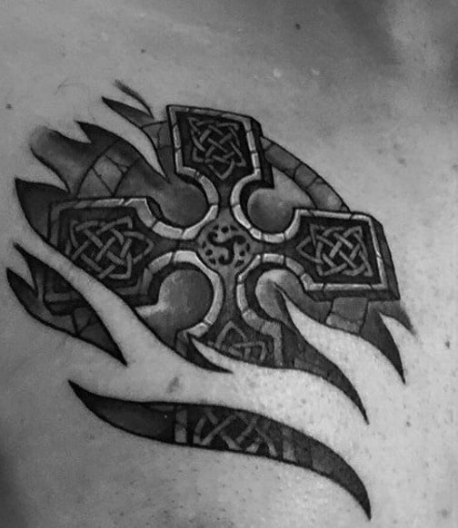 tatuaje cruz celta 317