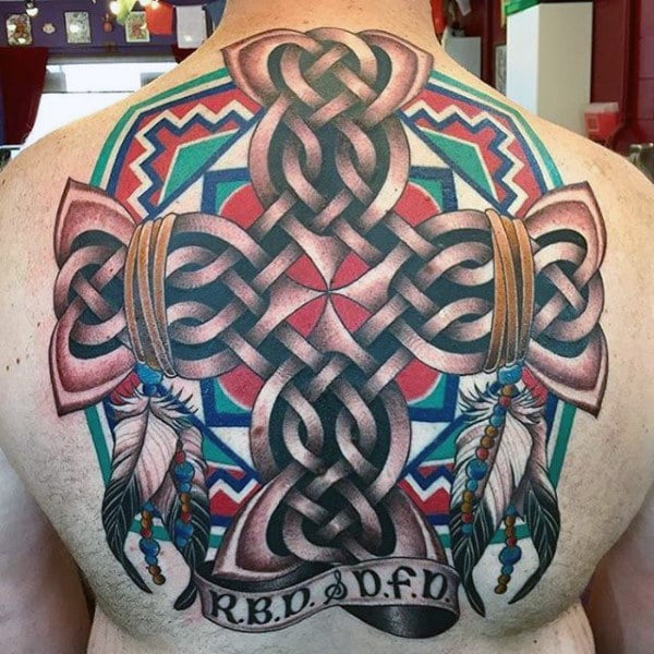 tatuaje cruz celta 33