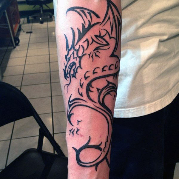 tatuaje dragon tribal 133