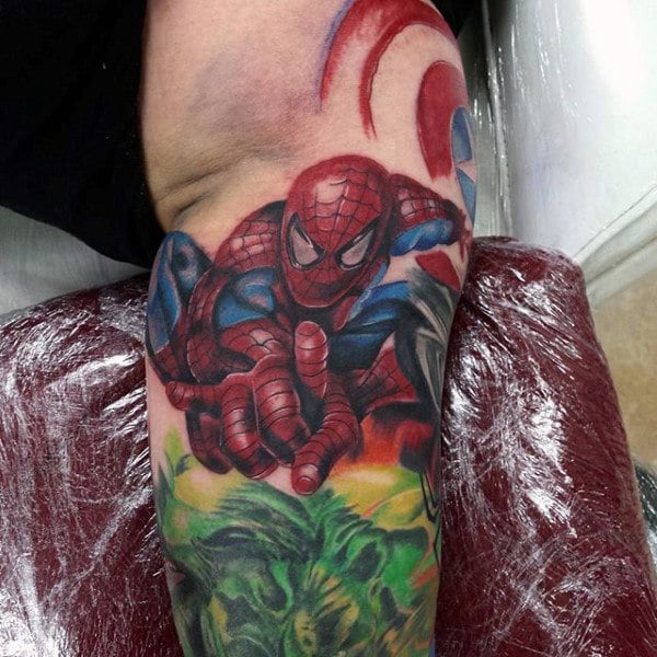 105 Tatuajes de Spiderman (Con el significado)