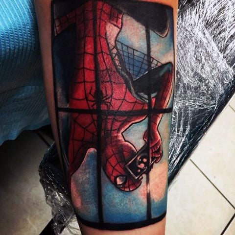 tatuaje spiderman 333