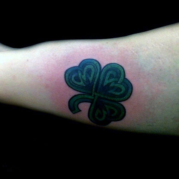 tatuaje trebol 09