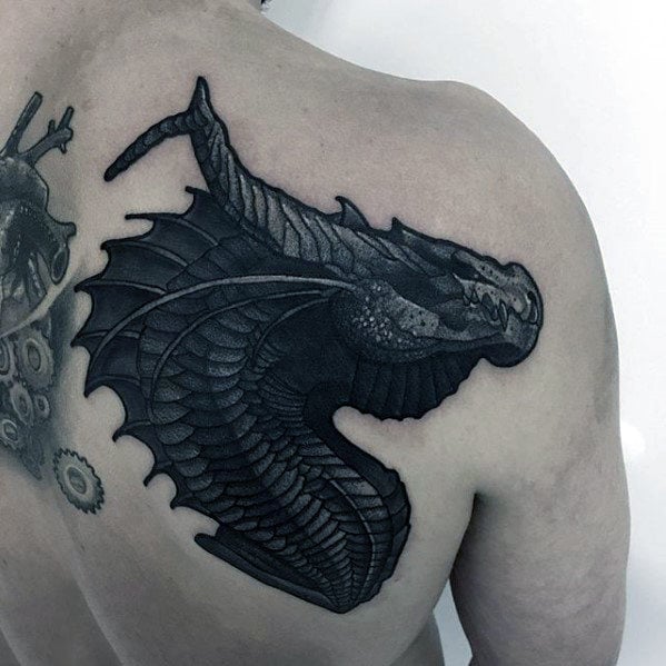 tatuaje dragon hombro 46