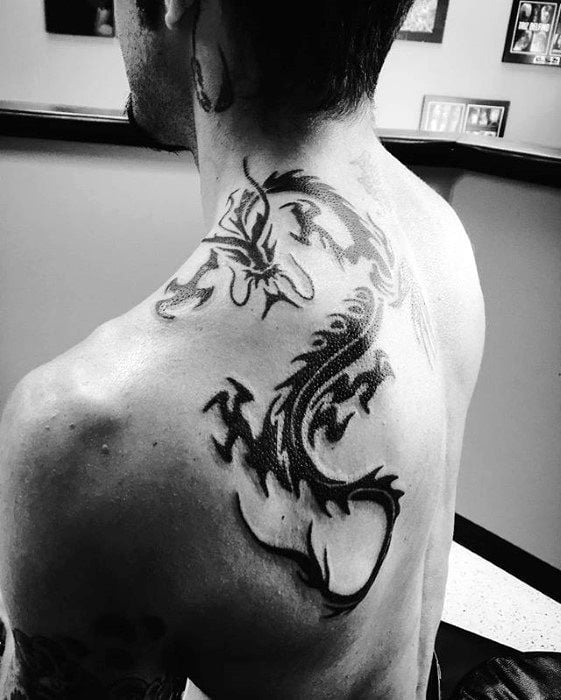 tatuaje dragon hombro 68