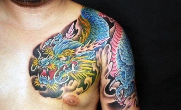 tatuaje dragon hombro 76