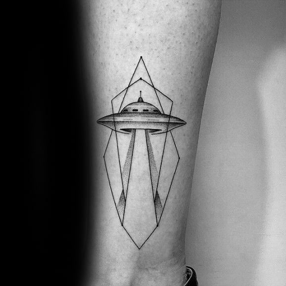 tatuaje nave espacial 16