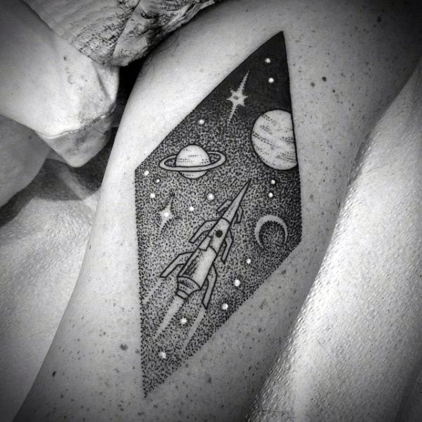 tatuaje nave espacial 28