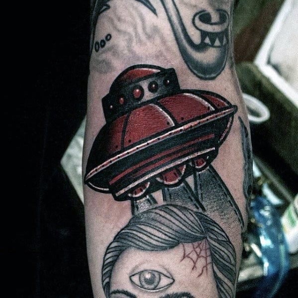 tatuaje nave espacial 40