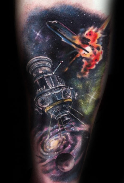 tatuaje nave espacial 82