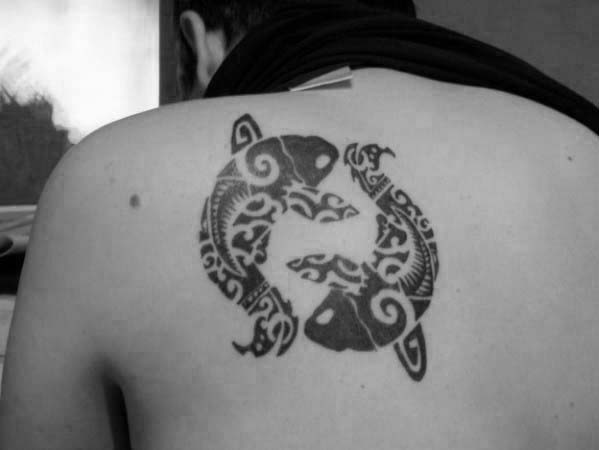 tatuaje pez tribal 40