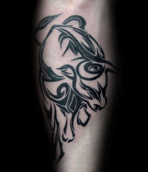 tatuaje toro tribal 12