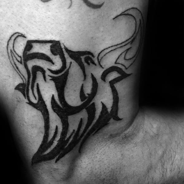 tatuaje toro tribal 42