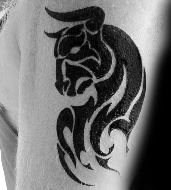 tatuaje toro tribal 54