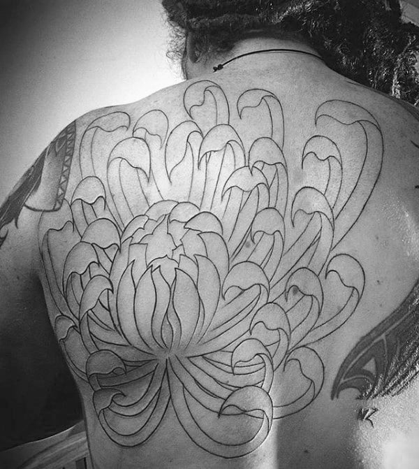 tatuaje crisantemos 184