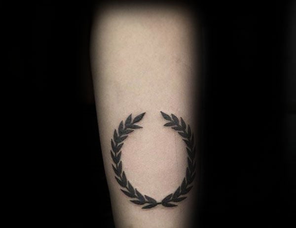 tatuaje rama de olivo 127
