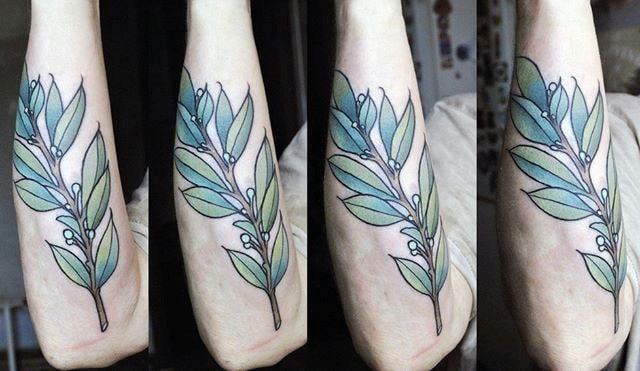 tatuaje rama de olivo 130