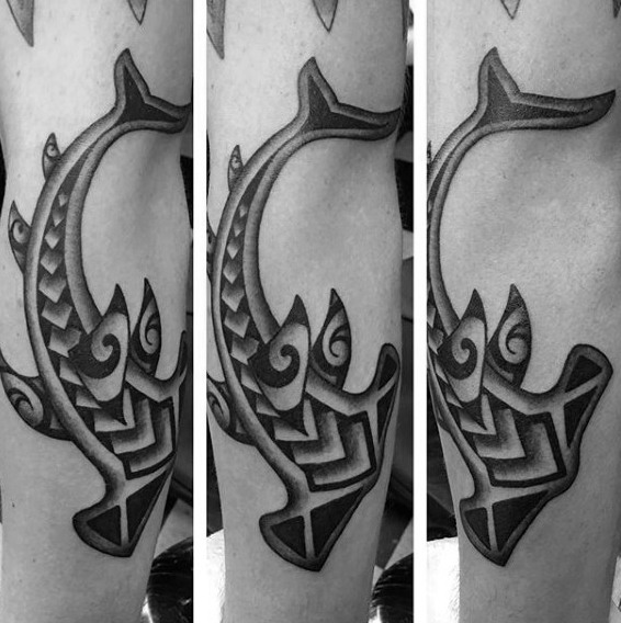 tatuaje tiburon martillo 130