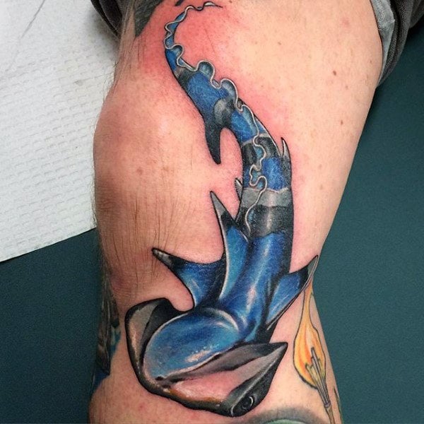tatuaje tiburon martillo 169