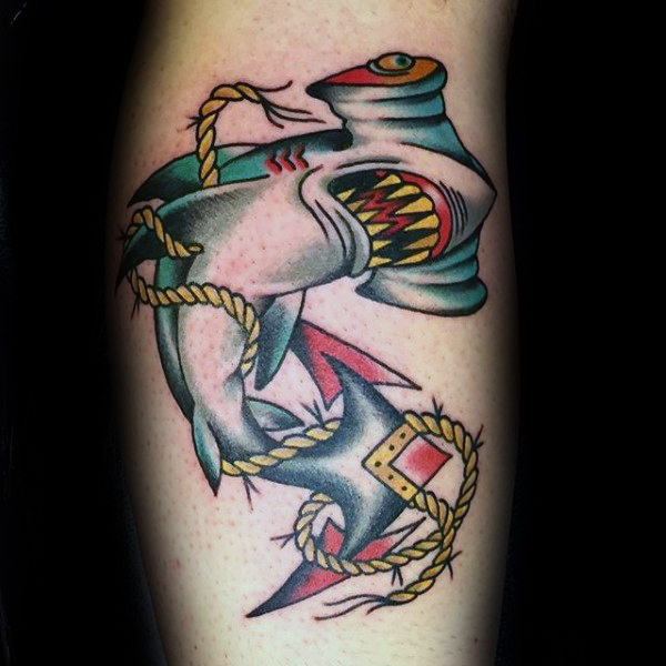 tatuaje tiburon martillo 25