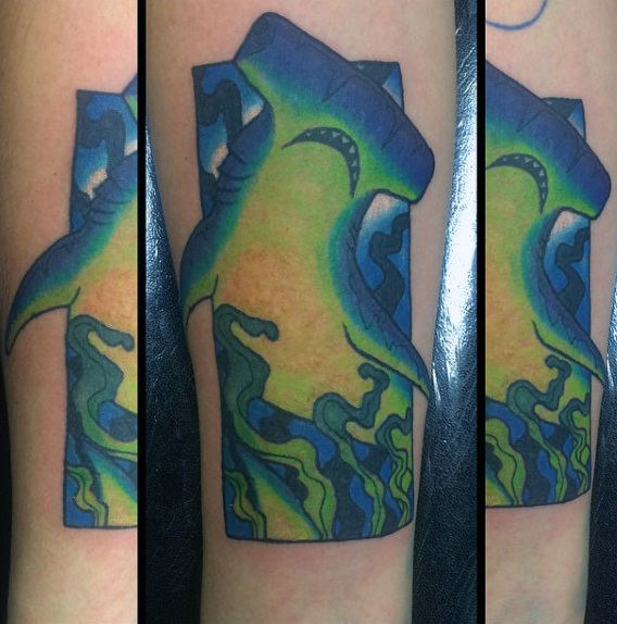 tatuaje tiburon martillo 31
