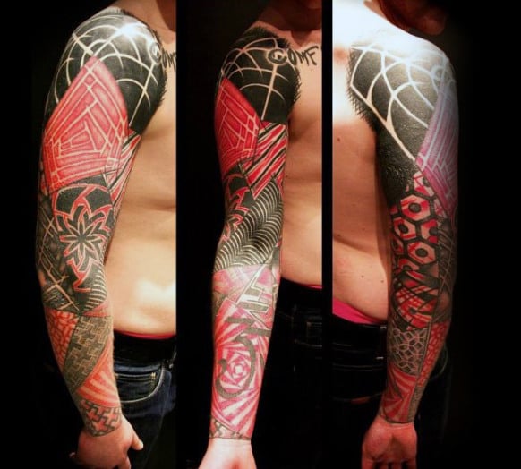 tatuaje tinta roja 52