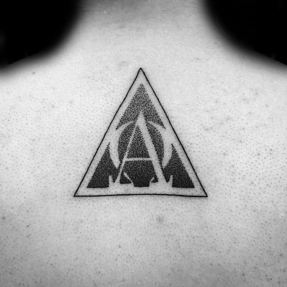 tatuaje alfa omega 11