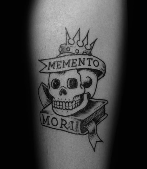 tatuaje frase memento mori 43