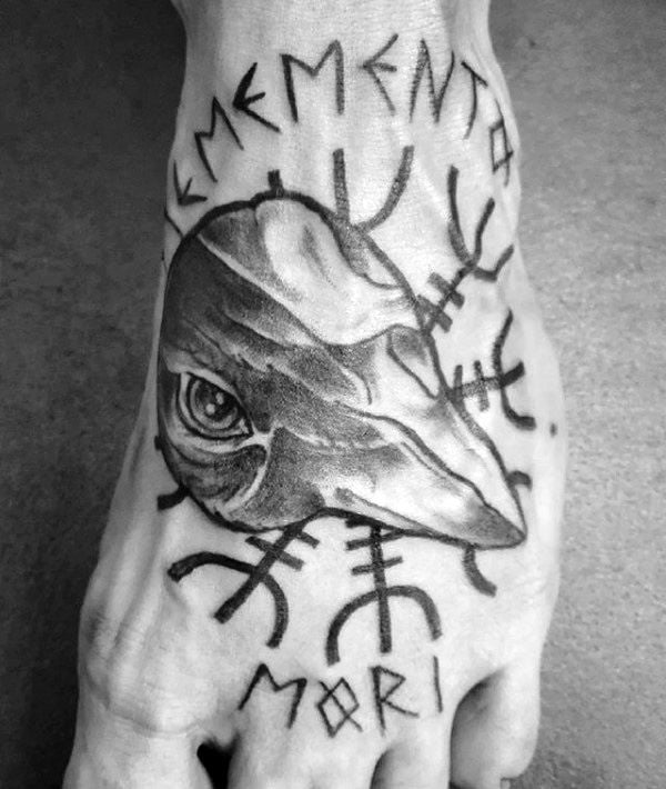 tatuaje frase memento mori 55