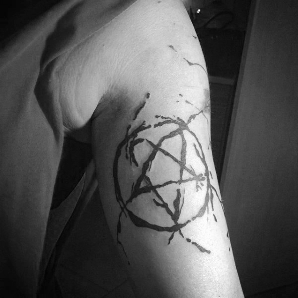 tatuaje pentagrama invertido 25