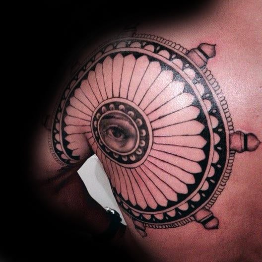 tatuaje rueda dharma 09