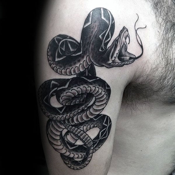 tatuaje serpiente cascabel 109