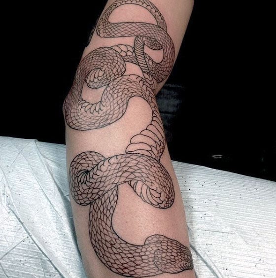 tatuaje serpiente cascabel 69