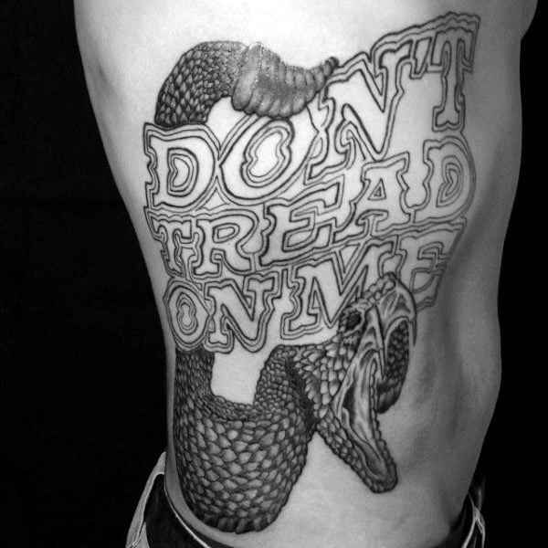 tatuaje serpiente cascabel 95