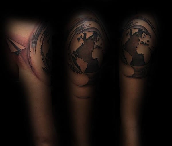 tatuaje bola mundo globo terraqueo 51